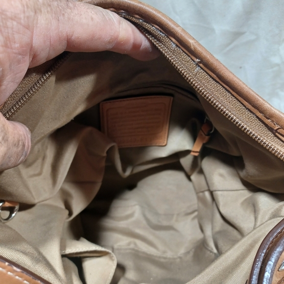 Coach bucket tote - Picture 10 of 11